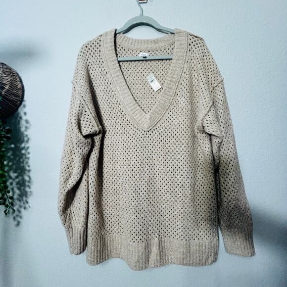 NEW Aerie Womens Open Knit Oversized V-Neck Sweater Medium Y2K Tan Minimalist - Picture 3 of 10